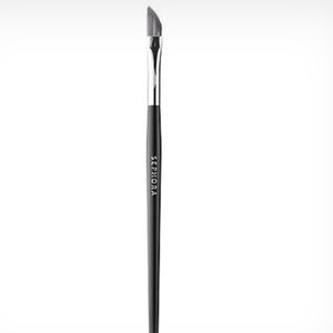 Sephora pro winged liner brush 37